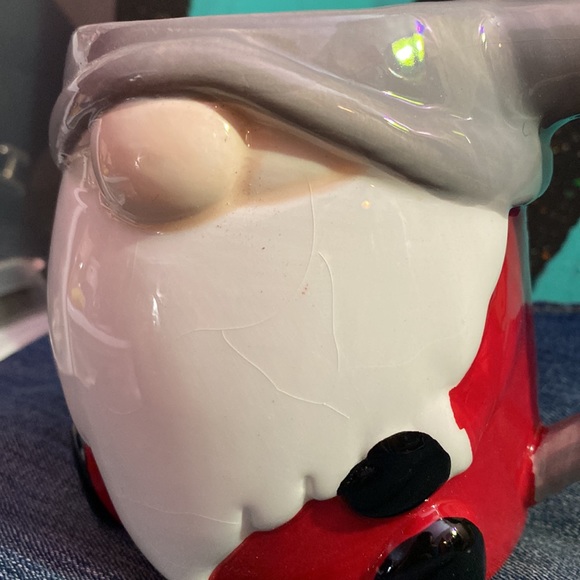 Cute Santa Mug - Picture 2 of 6